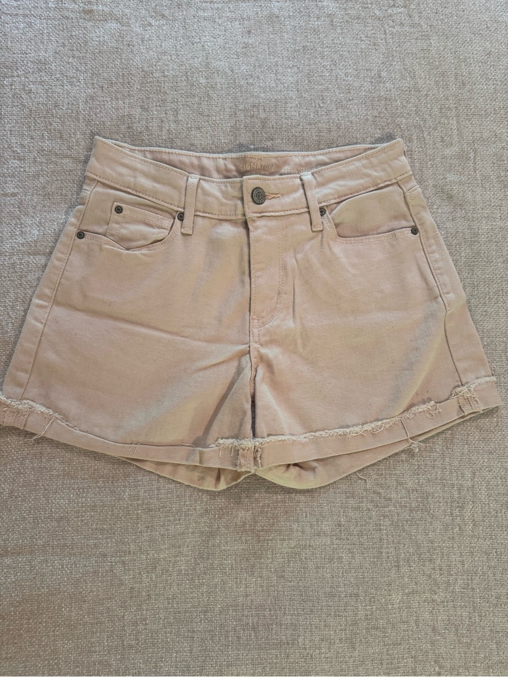 Signature Levi Strauss Cuffed High Rise Pink Jean Shorts size 2